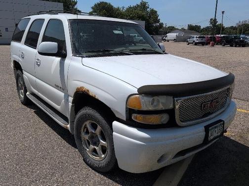 2002 GMC Yukon Denali