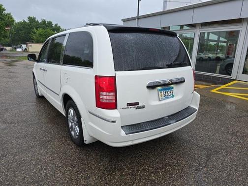 2008 Chrysler Town & Country Limited