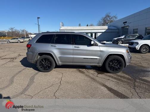 2017 Jeep Grand Cherokee Altitude