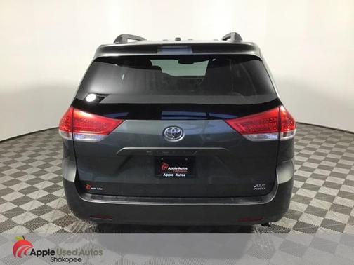 2013 Toyota Sienna XLE