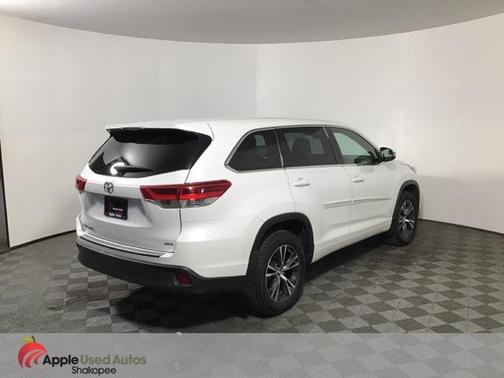 2017 Toyota Highlander LE