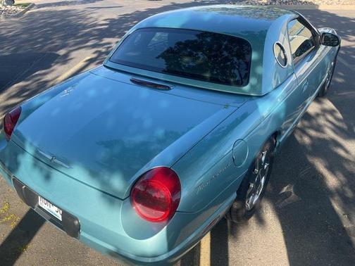 2002 Ford Thunderbird Base