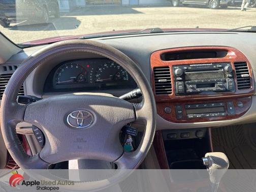 Salsa Red Pearl 2002 Toyota Camry XLE V6