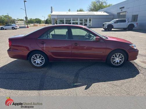 Salsa Red Pearl 2002 Toyota Camry XLE V6
