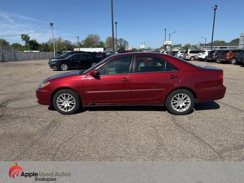 Salsa Red Pearl 2002 Toyota Camry XLE V6