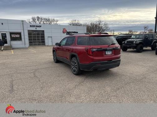2021 GMC Acadia SLT