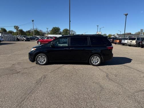 2015 Toyota Sienna XLE