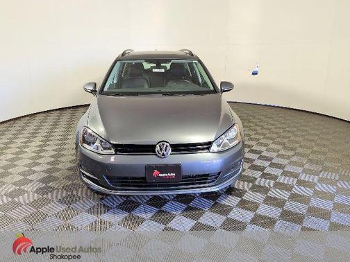 Platinum Gray Metallic 2017 Volkswagen Golf SportWagen TSI SE