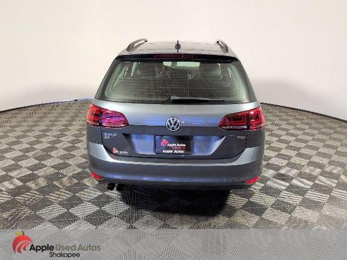 Platinum Gray Metallic 2017 Volkswagen Golf SportWagen TSI SE