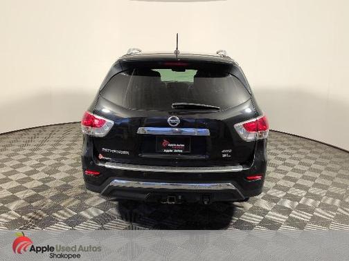 2016 Nissan Pathfinder SL