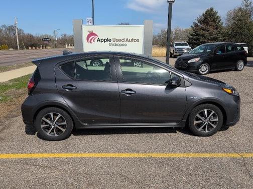 2018 Toyota Prius c Four