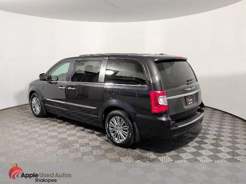 2014 Chrysler Town & Country Touring-L