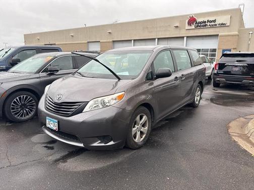 2016 Toyota Sienna SE