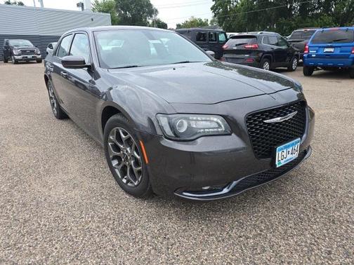 2016 Chrysler 300 S