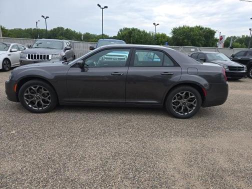 2016 Chrysler 300 S