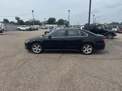 2013 Volkswagen Passat 2.5 SE