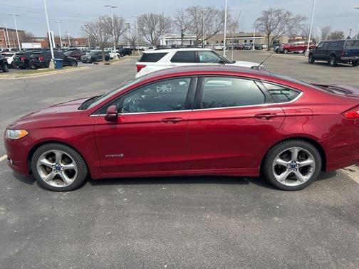 2014 Ford Fusion Hybrid SE