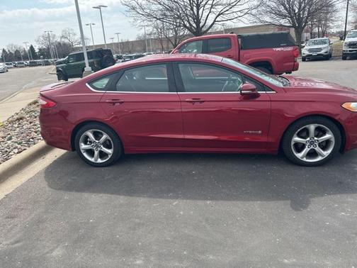 2014 Ford Fusion Hybrid SE
