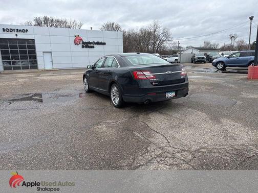 Dark Side Metallic 2014 Ford Taurus Limited