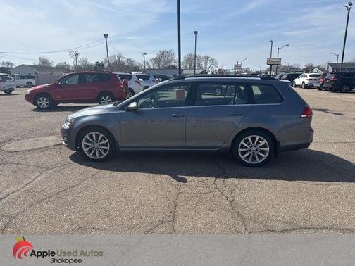 2017 Volkswagen Golf SportWagen TSI SE