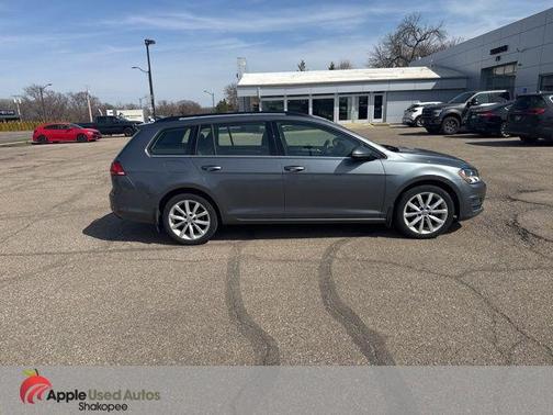 2017 Volkswagen Golf SportWagen TSI SE