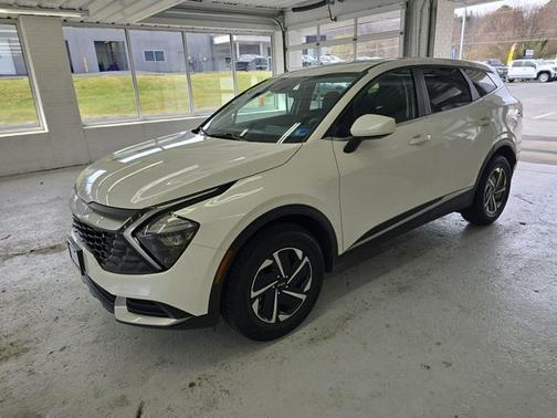 2023 Kia Sportage Hybrid LX