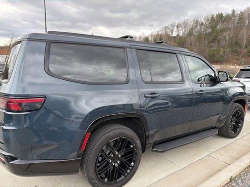 2024 Jeep Wagoneer Series II Carbide 4x4