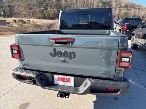 2026 Jeep Gladiator Willys 4x4