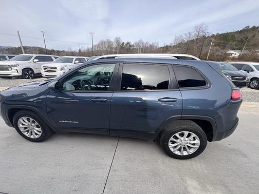 2020 Jeep Cherokee Latitude