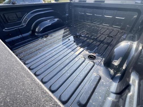 2026 RAM 2500 Tradesman Crew Cab 4x4 6'4' Box