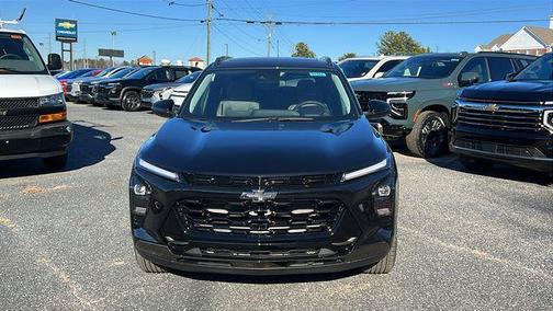 Mosaic Black Metallic 2026 Chevrolet Trax FWD ACTIV