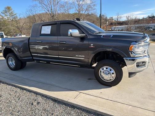 2020 RAM 3500 Limited Mega Cab 4x4 6'4' Box