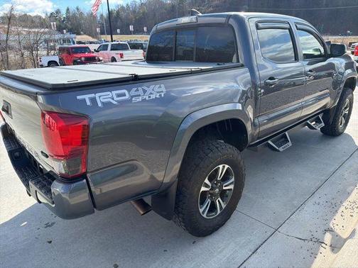 2016 Toyota Tacoma TRD Sport