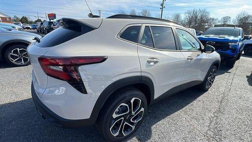 White Sands 2026 Chevrolet Trax FWD 2RS