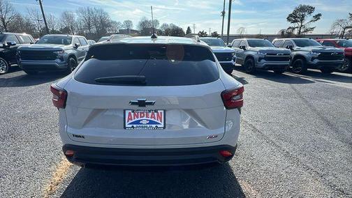 White Sands 2026 Chevrolet Trax FWD 2RS