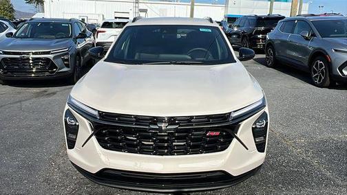 White Sands 2026 Chevrolet Trax FWD 2RS