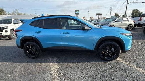 Marina Blue Metallic 2026 Chevrolet Trax LT