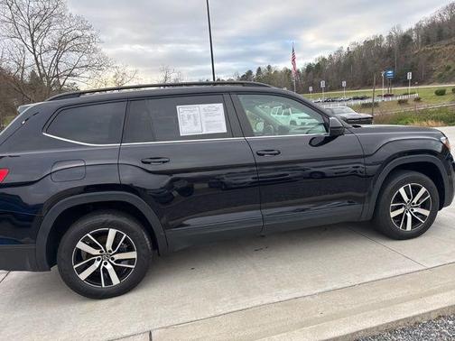 2022 Volkswagen Atlas 2.0T SE