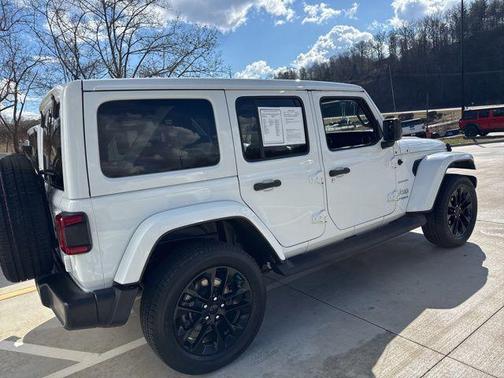2022 Jeep Wrangler Unlimited 4xe Sahara
