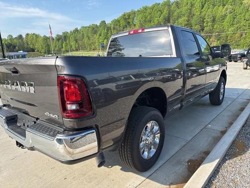 2025 RAM 2500 Big Horn Crew Cab 4x4 6'4' Box