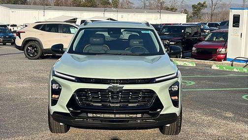 Cacti Green 2026 Chevrolet Trax FWD ACTIV