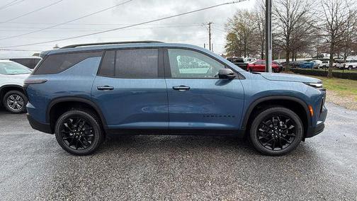 Lakeshore Blue Metallic 2026 Chevrolet Traverse LT