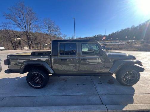 2026 Jeep Gladiator Willys 4x4
