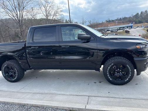2026 RAM 1500 Warlock Crew Cab 4x4 5'7' Box