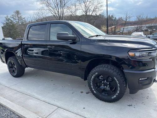 2026 RAM 1500 Warlock Crew Cab 4x4 5'7' Box