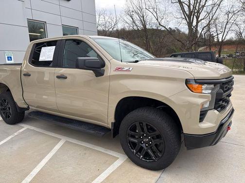 2022 Chevrolet Silverado 1500 Custom Trail Boss