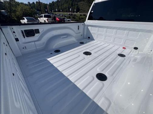 2026 RAM 2500 Tradesman Crew Cab 4x4 6'4' Box