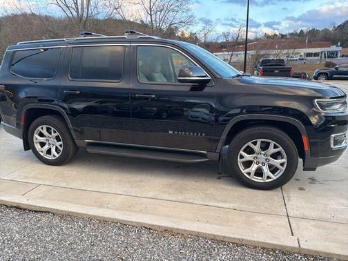 2022 Jeep Wagoneer Series II 4x4