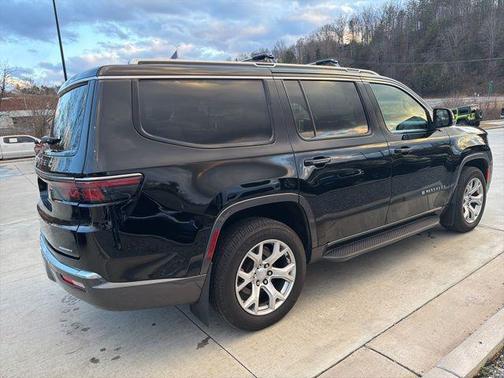 2022 Jeep Wagoneer Series II 4x4