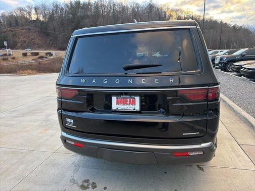 2022 Jeep Wagoneer Series II 4x4